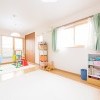 お嬢さん二人の部屋ですが今は1部屋　将来は仕切れるように仕上げていますのでプライベートも大丈夫